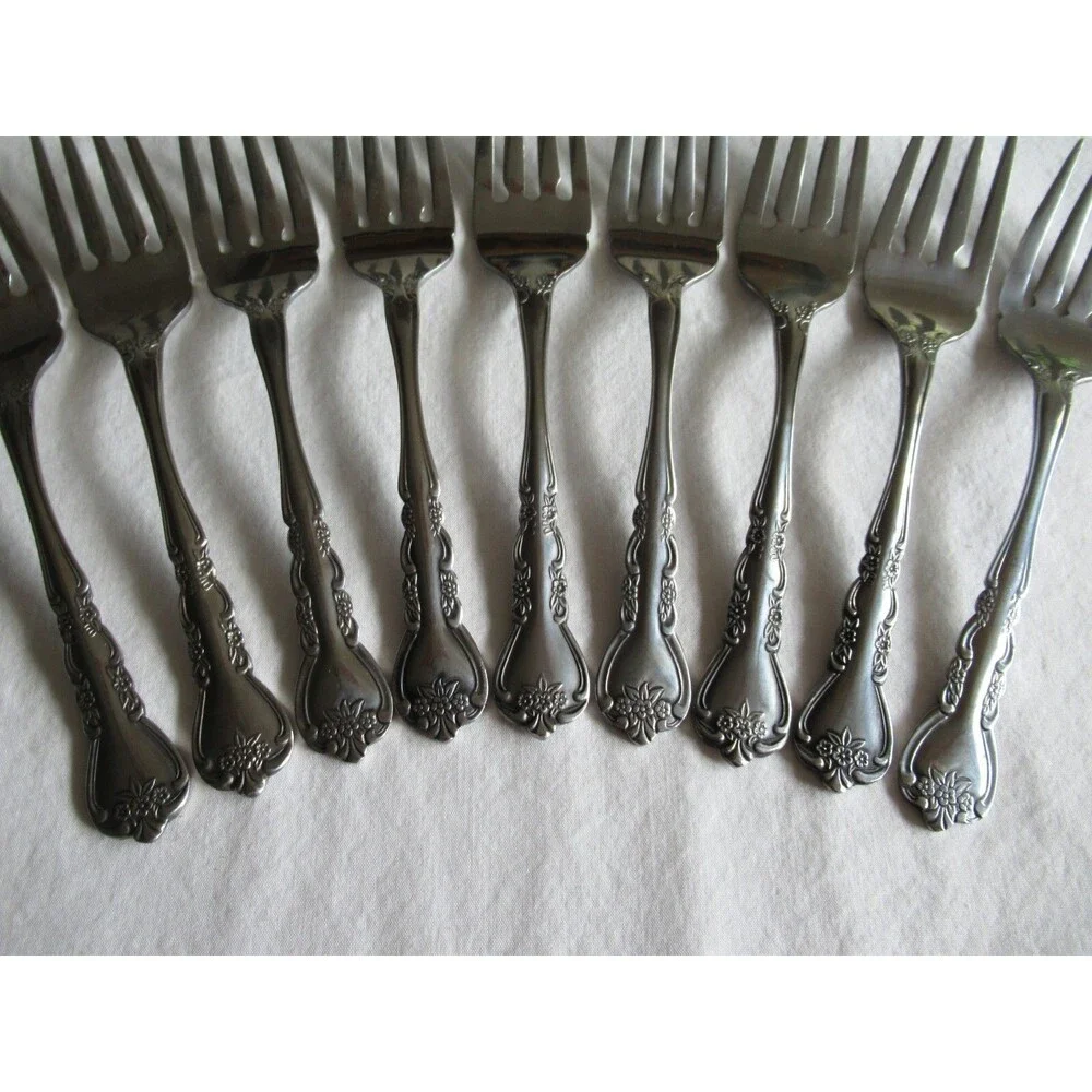 Roberts Rogers Co Korea & Taiwan DELIGHT Stainless Lot of 9x Salad Forks 6